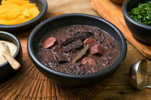 Feijoada Fácil na Panela de Pressão Elétrica